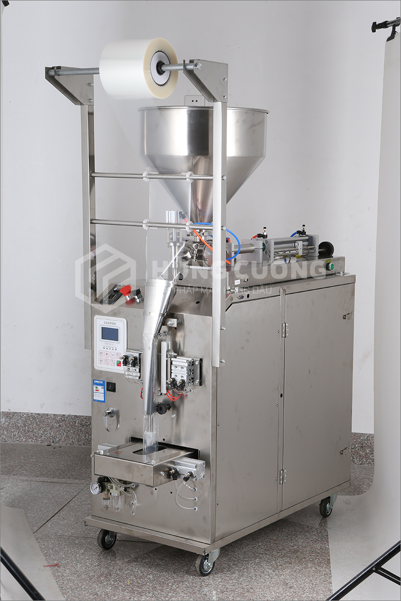 2. May-dong-goi-dang-set-sot-gia-vi-gs-20-piston-khi-bon-dung 