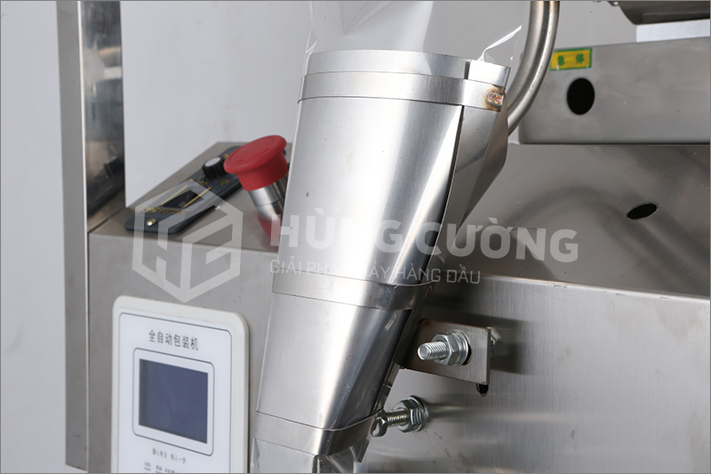 May-dong-goi-dang-set-sot-gia-vi-gs-20-piston-khi-bon-dung (16)