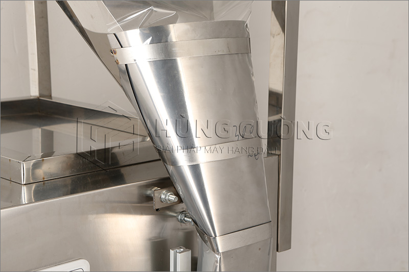 May-dong-goi-hat-dung-can-dinh-luong-qb-40 (11)