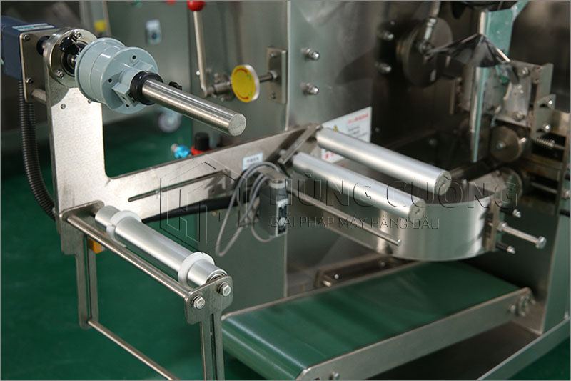 10. May-dong-goi-tra-tui-loc-co-tem-chi-ys-169-2-lop-tui