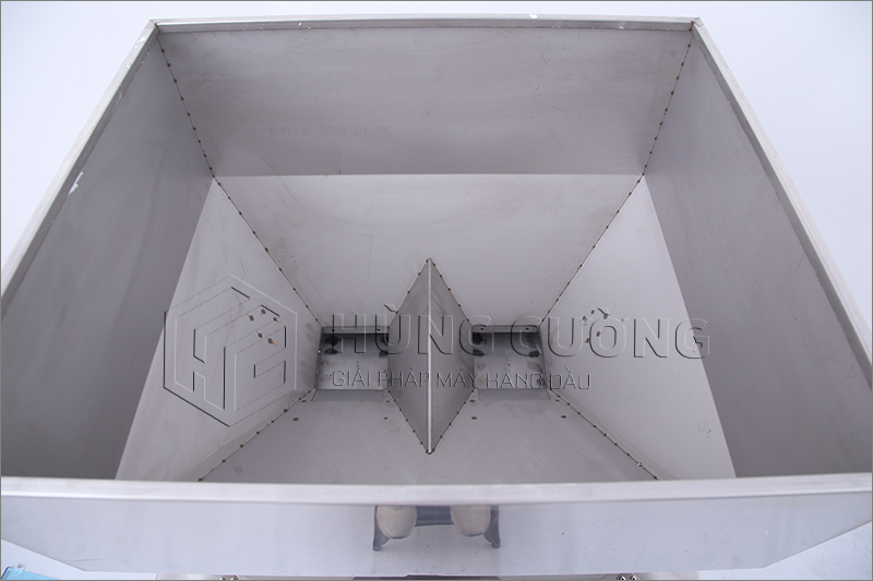 9. May-can-dinh-luong-hcud1025k