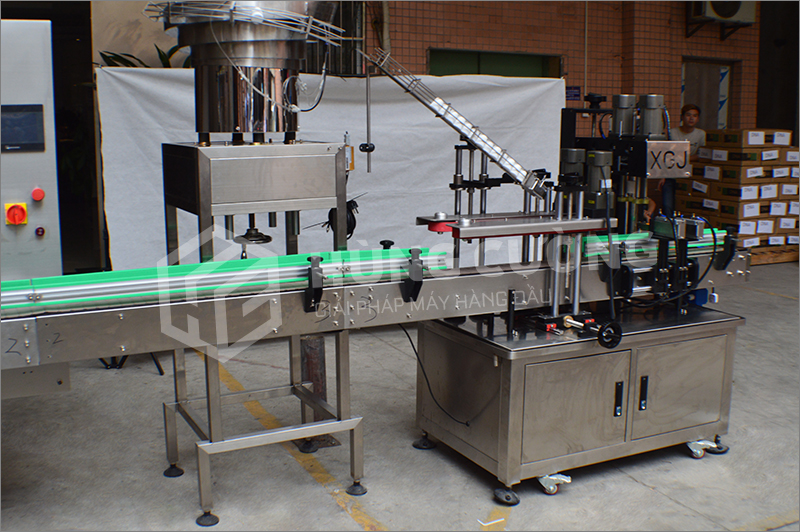 14. Day-chuyen-chiet-rot-dong-nap-tu-dong-tu-chay-12-dau-chiet