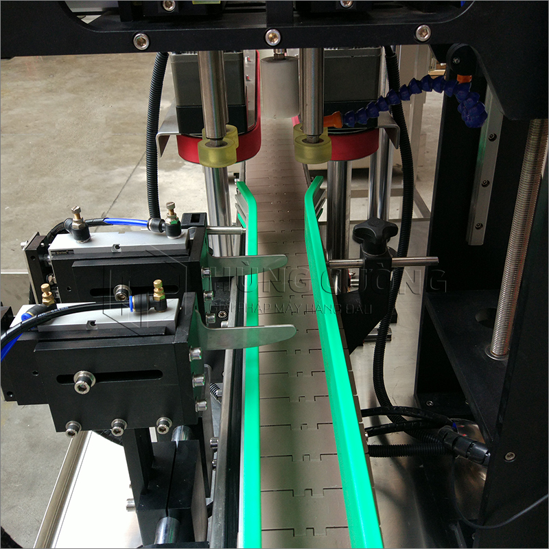 18. Day-chuyen-chiet-rot-dong-nap-tu-dong-tu-chay-12-dau-chiet